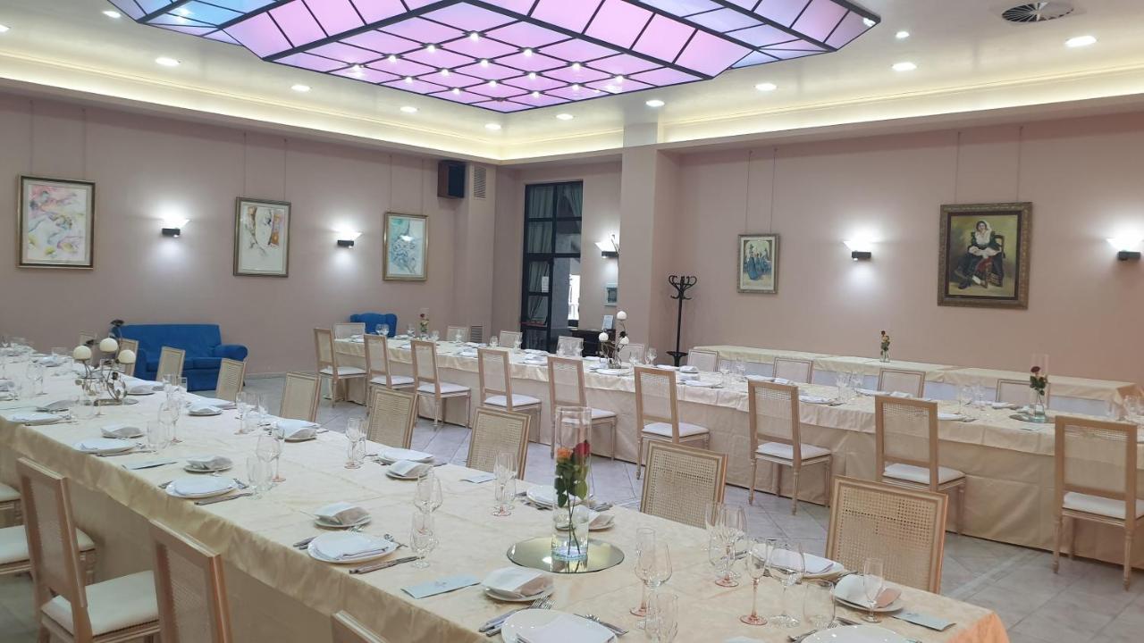 Palahotel Vallenoce Decollatura Eksteriør bilde